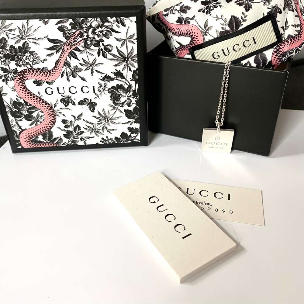 NEW Gucci trademark sterling silver pendant necklace - Picture 2 of 5